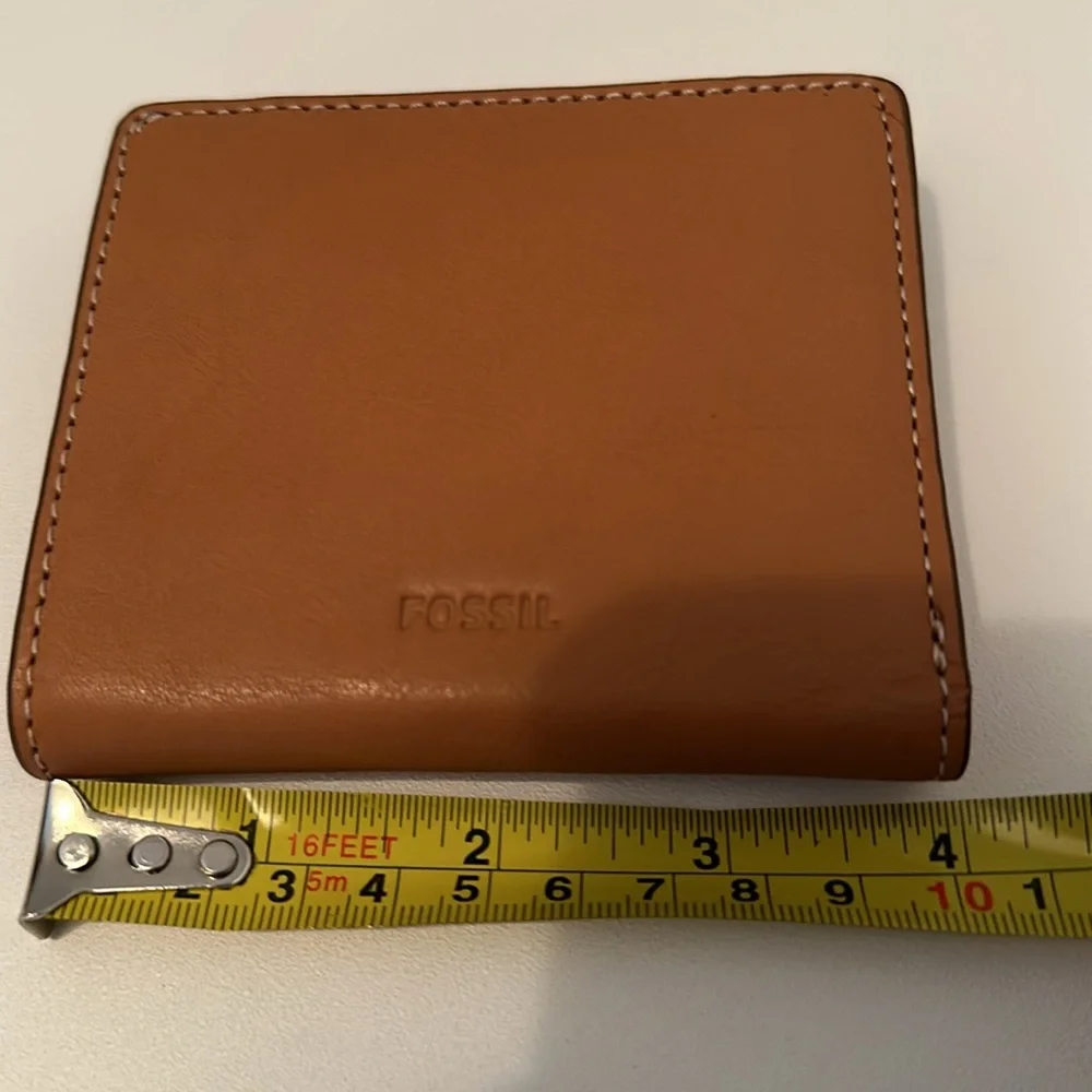 FOSSIL SMALL BIFOLD TAN/SADDLE
